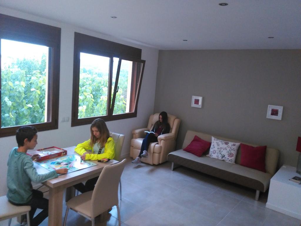 Cal Jordi, Fulleda Apartment Luaran gambar